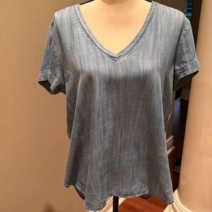 Cloth & Stone short sleeve blue jean shirt